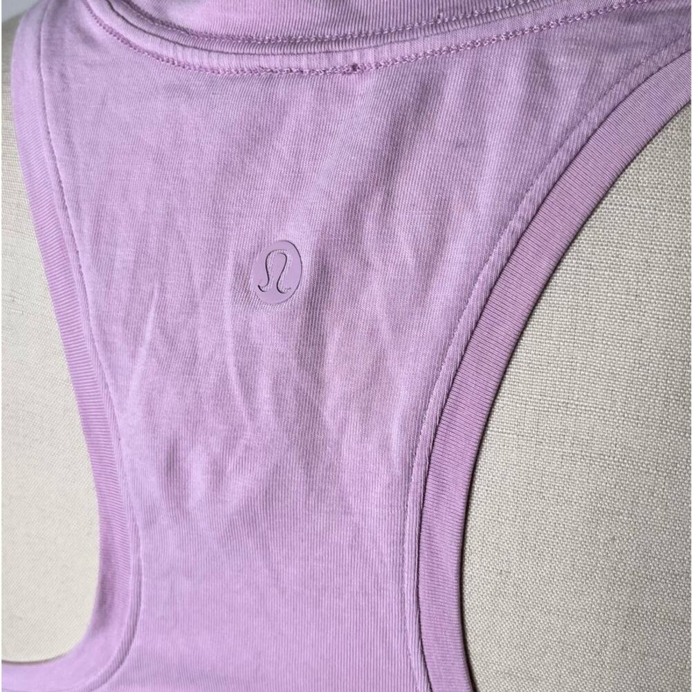 Lululemon Love Tank Lavender Purple Scoop Neck Racerback Yoga Top Size 2 - Picture 3 of 4